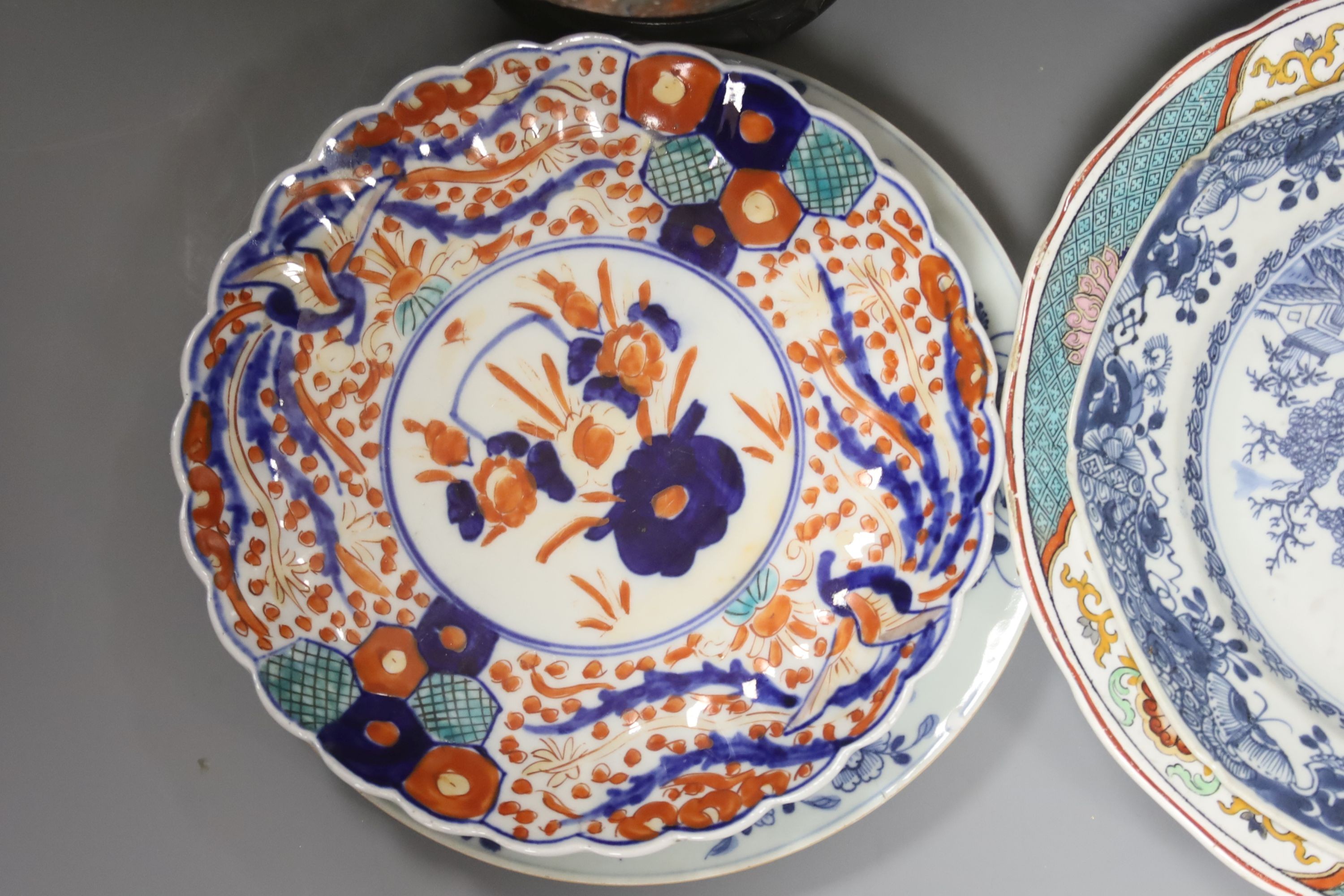 Two Chinese export blue and white plates, two ginger jars, a crackle ware vase and a lamp